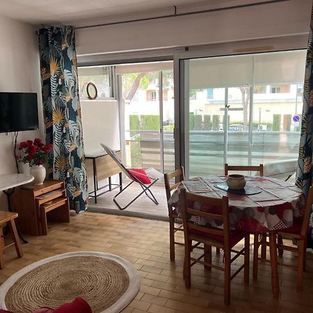 T2 Avec Veranda Et Piscine A Mandelieu La Napoule Exteriör bild
