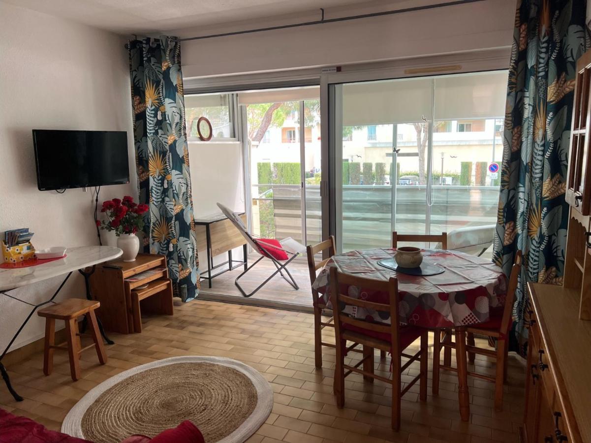 T2 Avec Veranda Et Piscine A Mandelieu La Napoule Exteriör bild